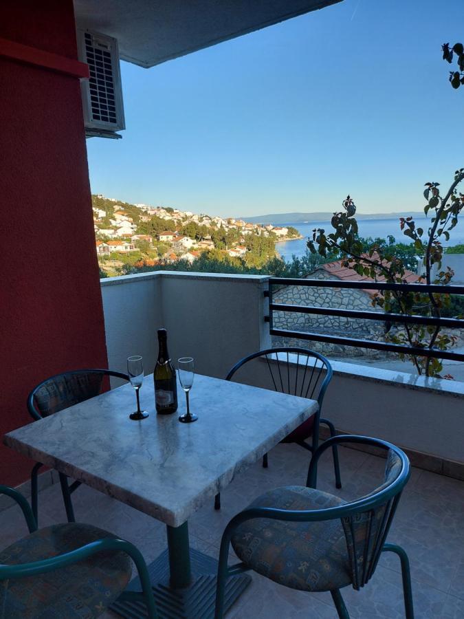 Apartmani Tatjana Okrug Gornji Exteriör bild