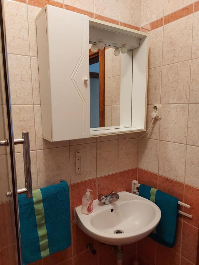 Apartmani Tatjana Okrug Gornji Exteriör bild